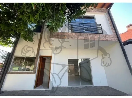 Dúplex en San Jorge - Ykua Sati, Asunción